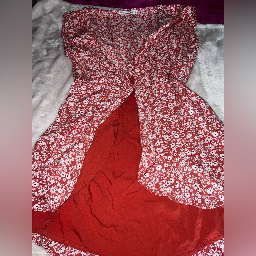 Abercrombie & Fitch Red and White Floral Dress